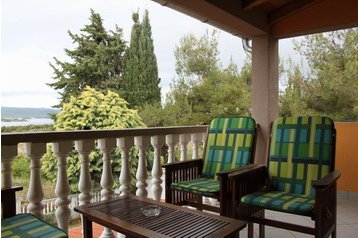 Chorwacja Privát Sveti Filip i Jakov, Zewnątrz